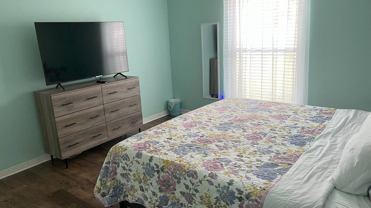 Photo of Bedroom in Northeast Pensacola
