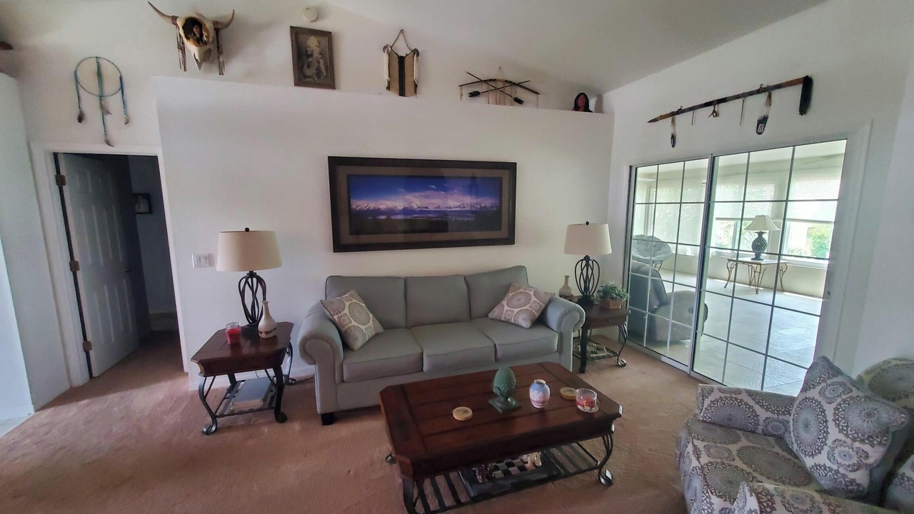 Photo of Livingroom in Summerfield