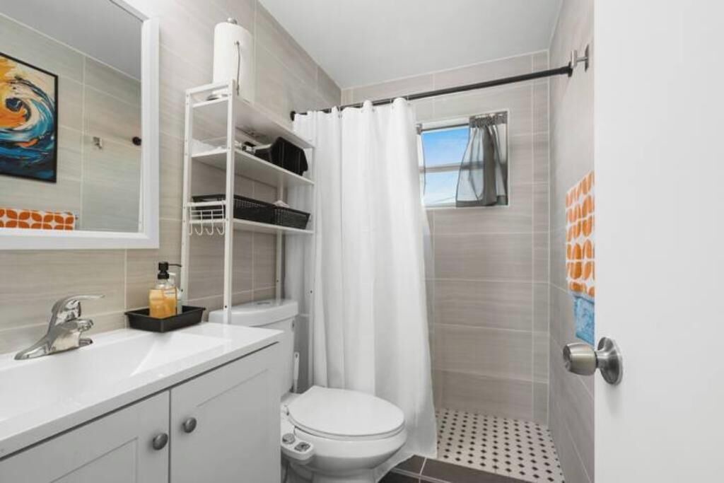 Photo of Bathroom in Lauderhill