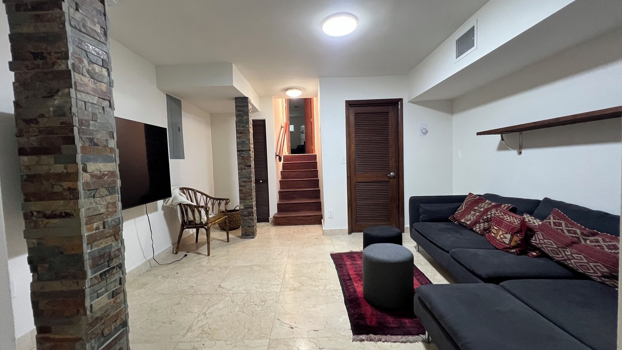 Photo of Livingroom in Southwest Coconut Grove