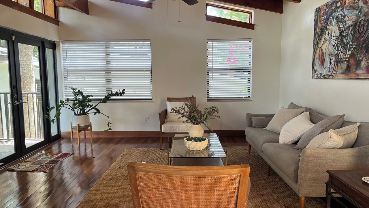 Photo of Livingroom in Southwest Coconut Grove