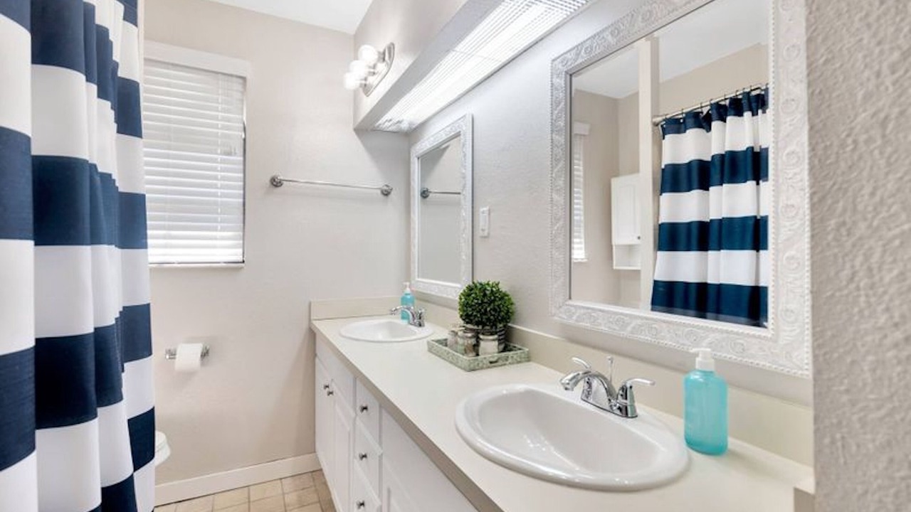Photo of Bathroom in Allen's Ridge