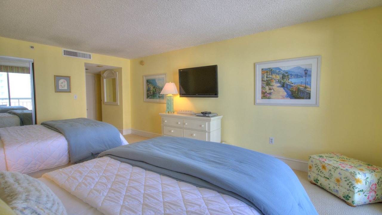 Photo of Bedroom in Arcadian Shores