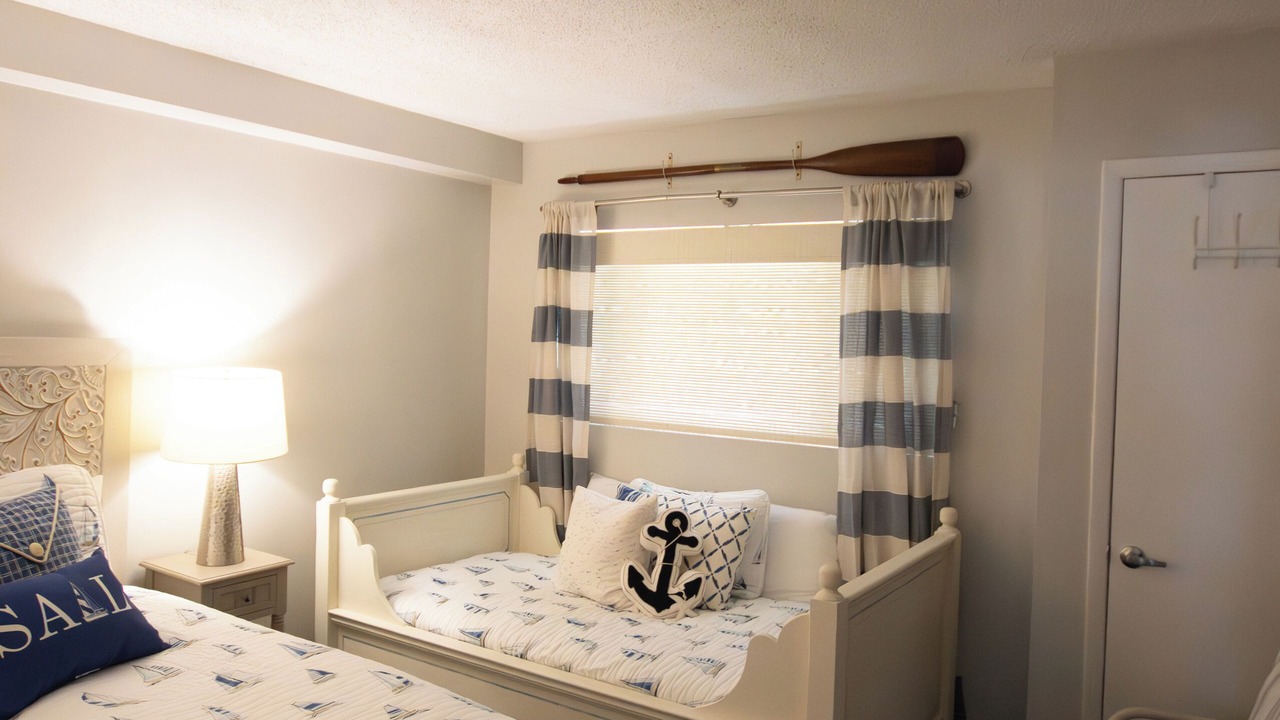 Photo of Bedroom in Crescent Beach