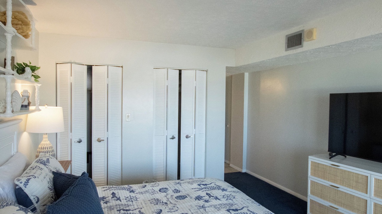 Photo of Bedroom in Crescent Beach