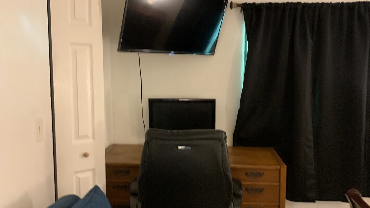 Photo of Livingroom in Lauderhill