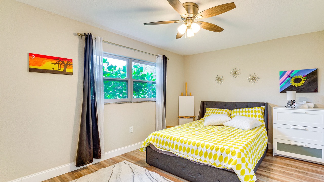 Photo of Bedroom in Forest Oaks