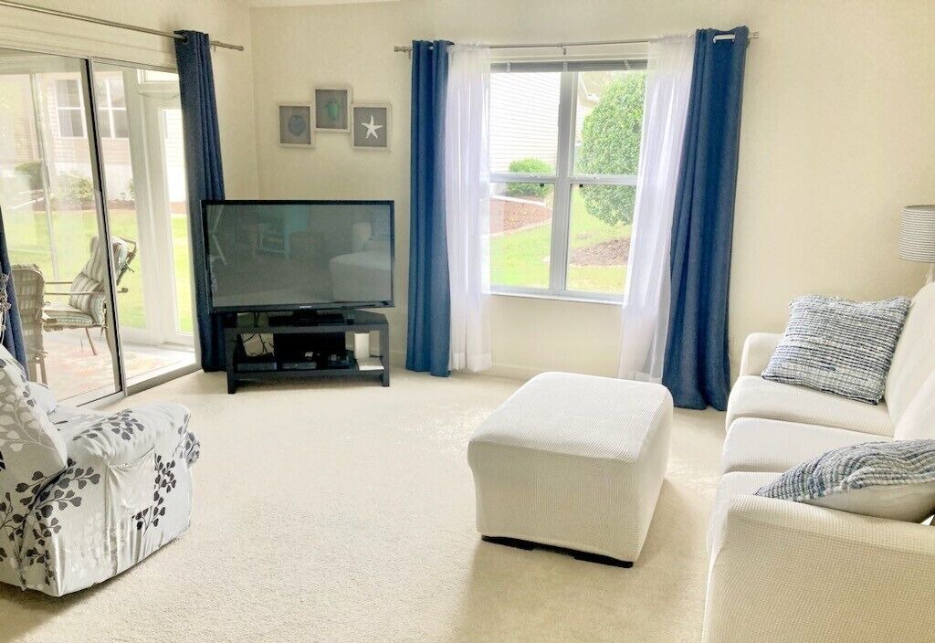 Photo of Livingroom in Duval