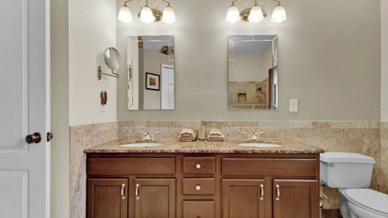 Photo of Bathroom in Lindfields