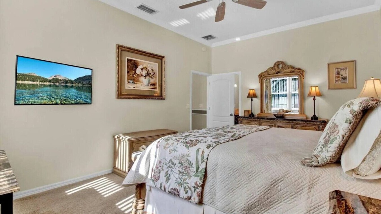 Photo of Bedroom in Lindfields