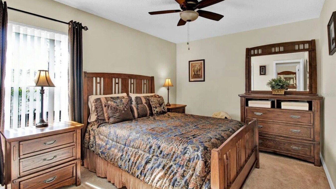 Photo of Bedroom in Lindfields