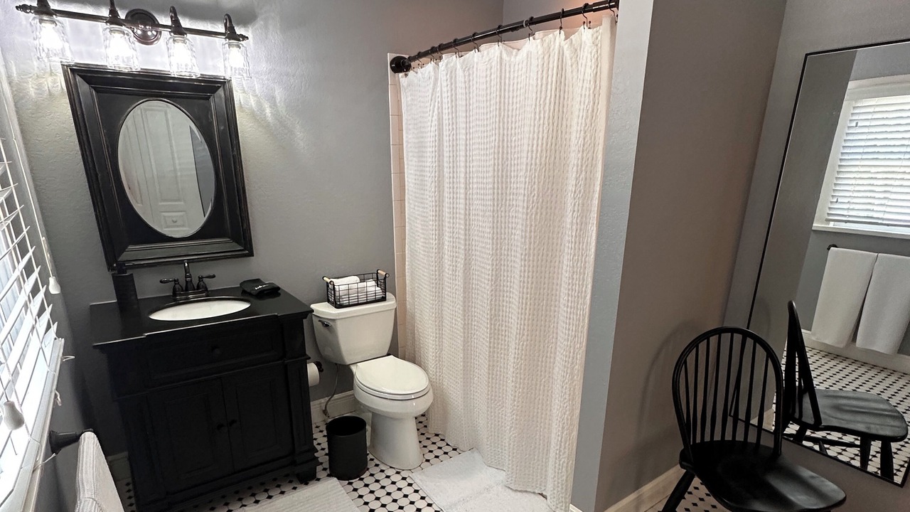 Photo of Bathroom in Historic District