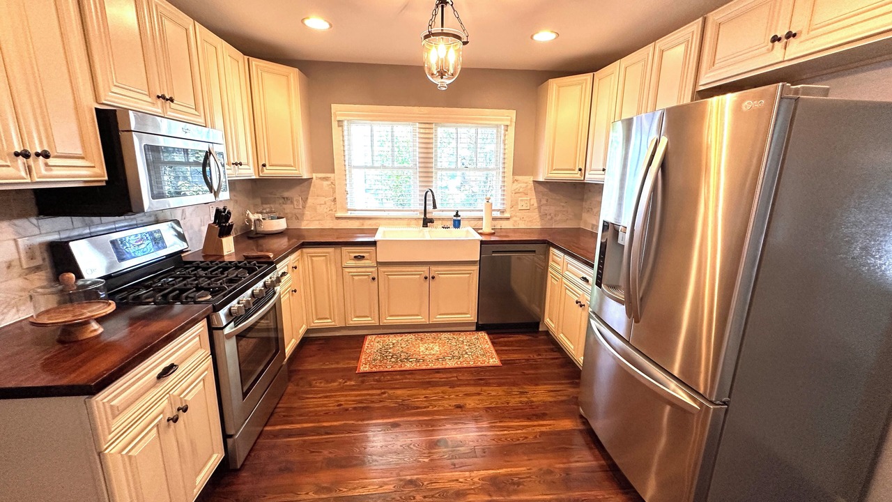 Photo of Kitchen in Historic District