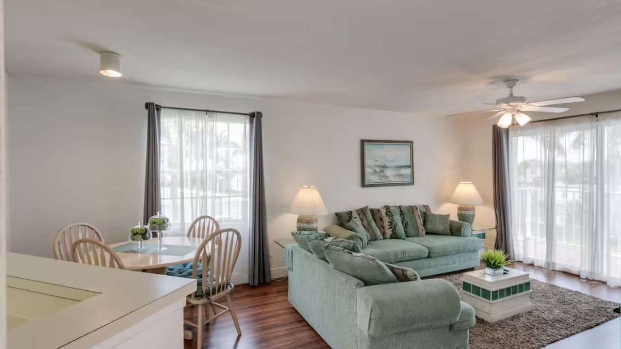 Photo of Livingroom in Ocean Side Village
