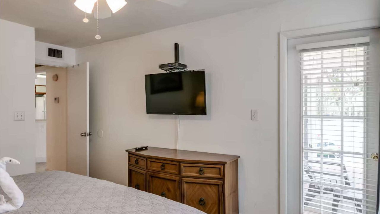 Photo of Bedroom in Ocean Side Village