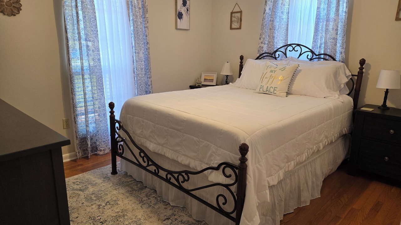 Photo of Bedroom in Lake City