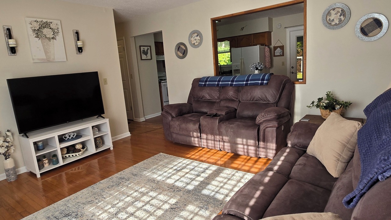 Photo of Livingroom in Lake City