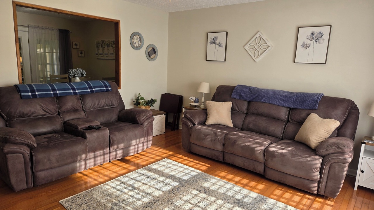 Photo of Livingroom in Lake City