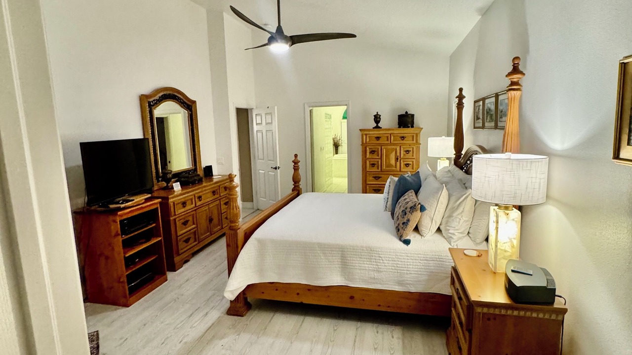 Photo of Bedroom in Rotonda Lakes