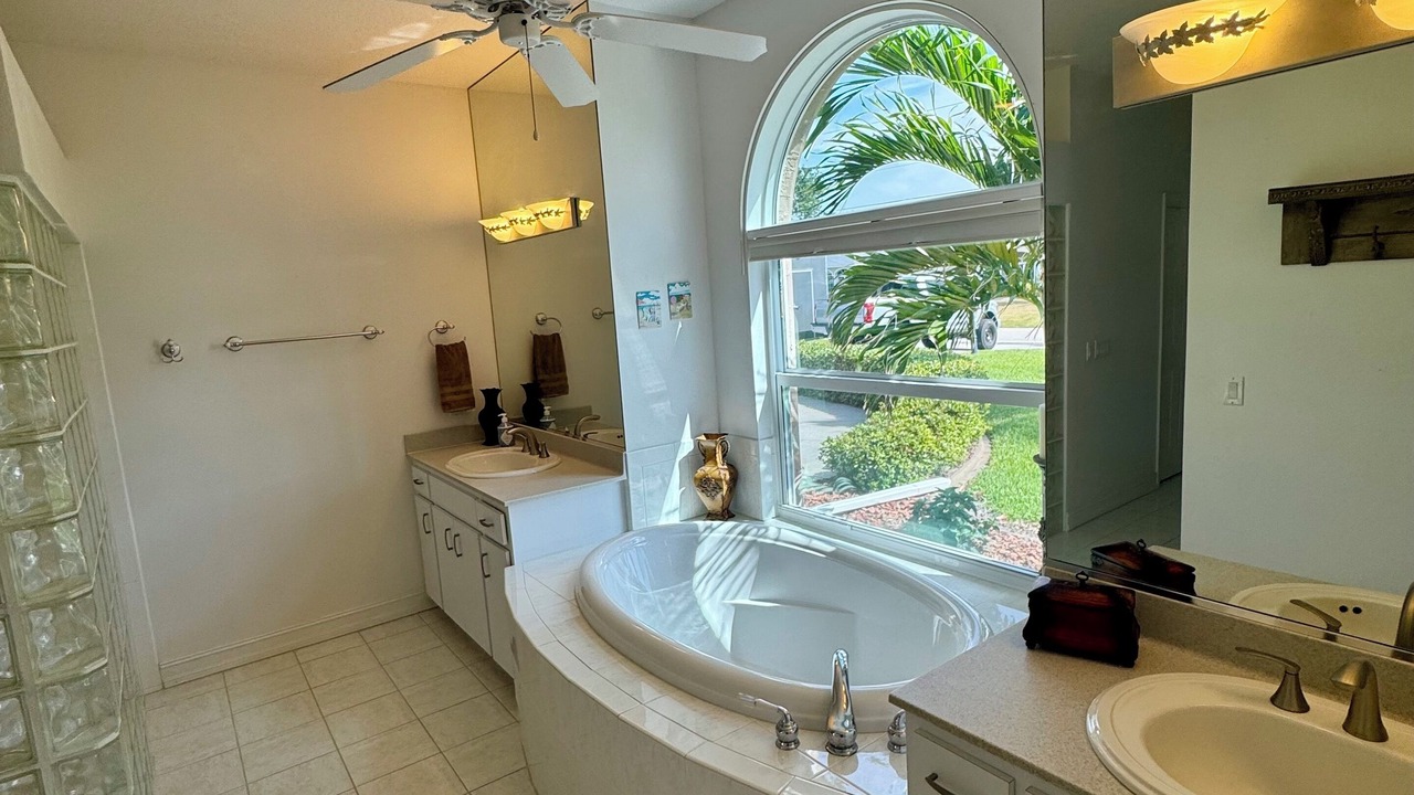 Photo of Bathroom in Rotonda Lakes