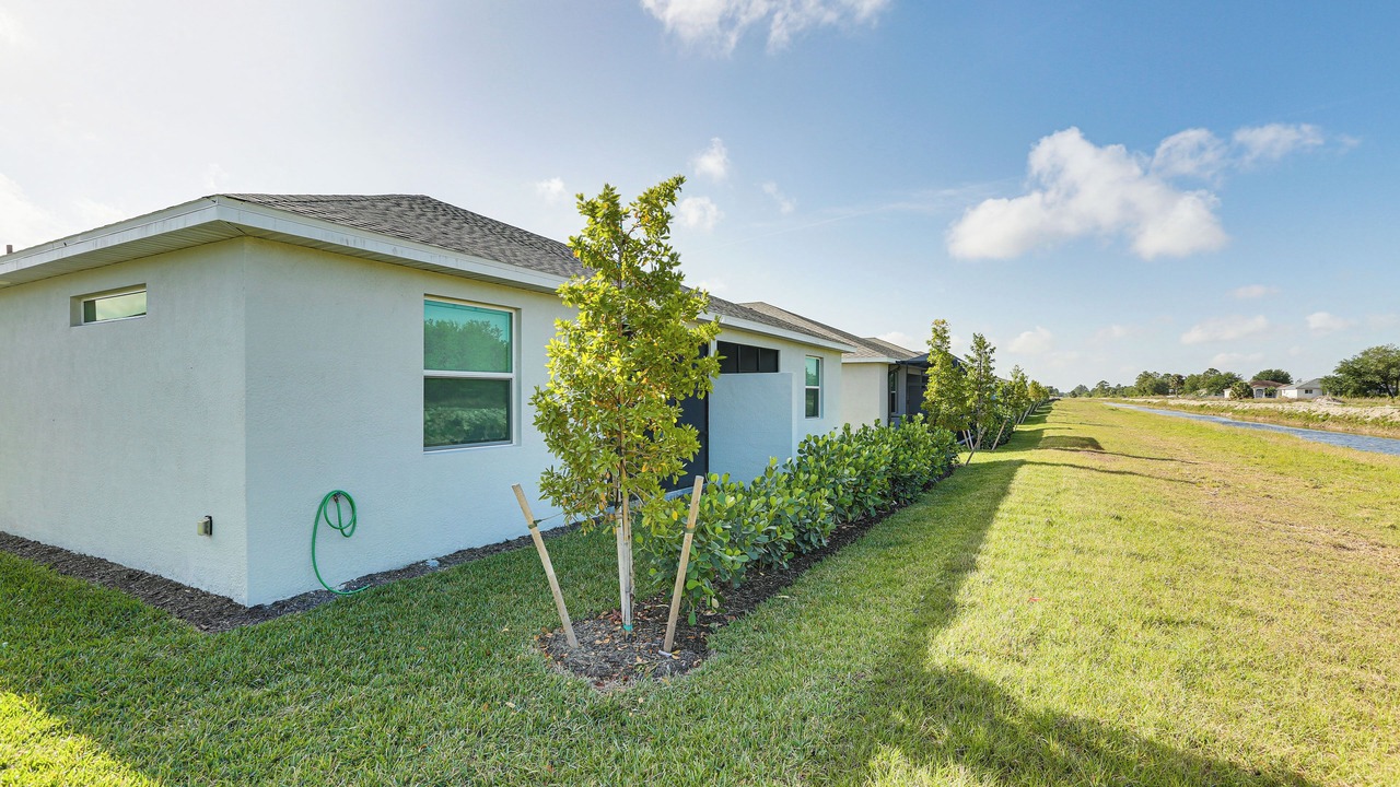 Photo of Outdoor in Lehigh Acres