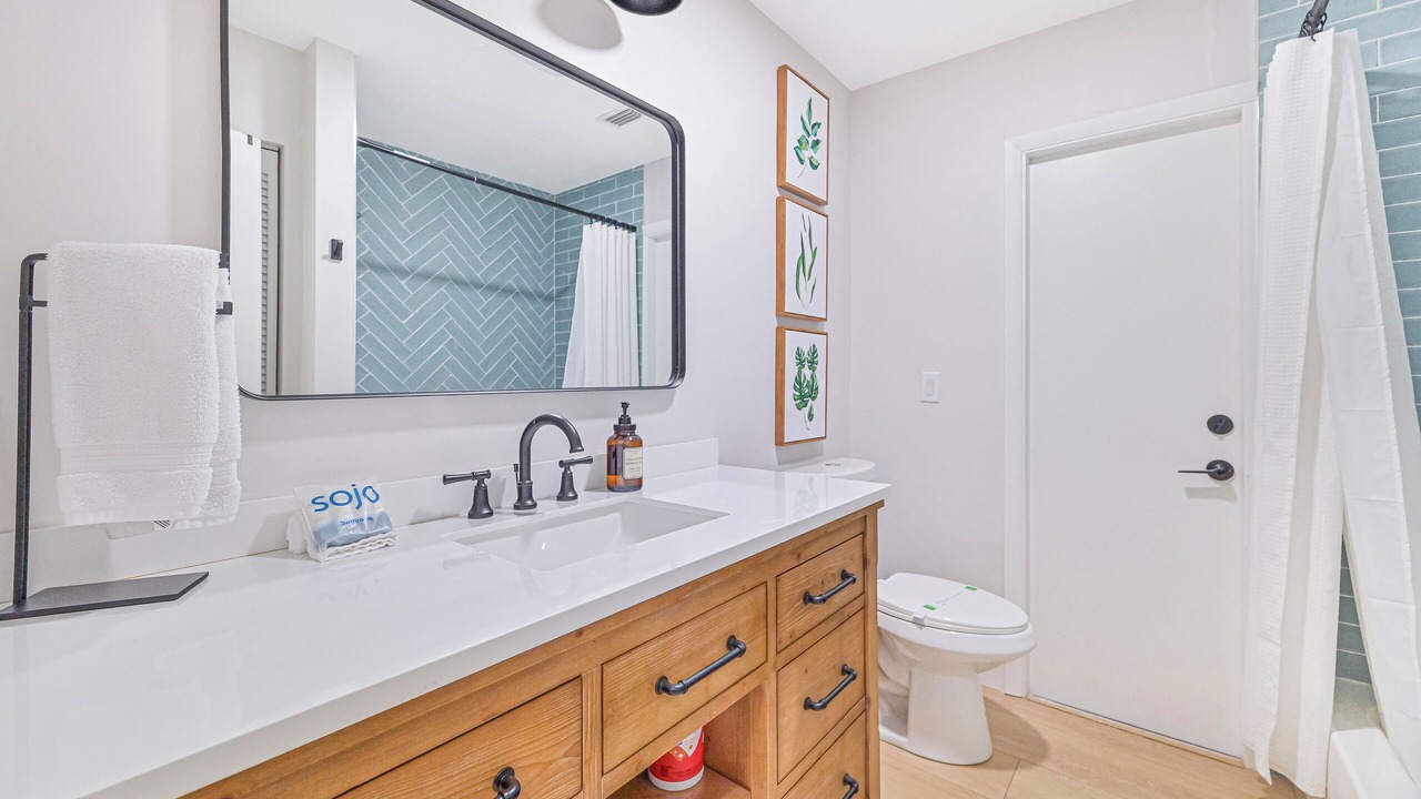 Photo of Bathroom in Palm River Estates