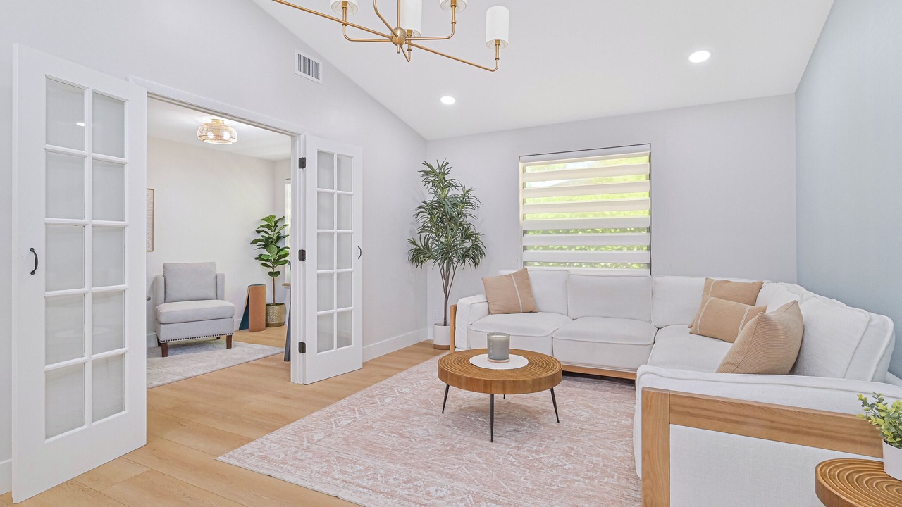 Photo of Bedroom in Palm River Estates