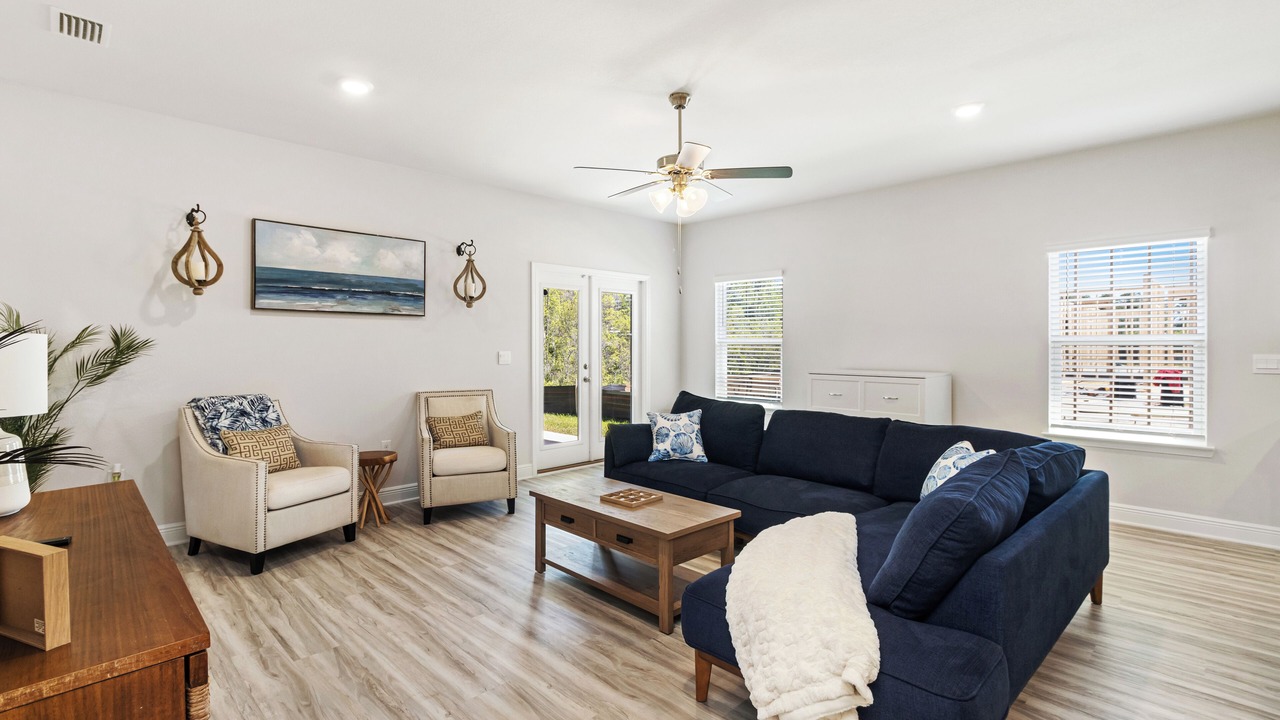 Photo of Livingroom in Port St. Joe
