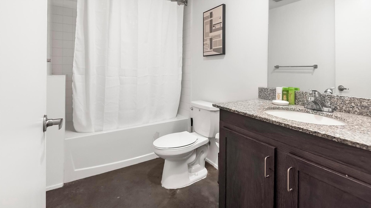 Photo of Bathroom in Downtown Memphis