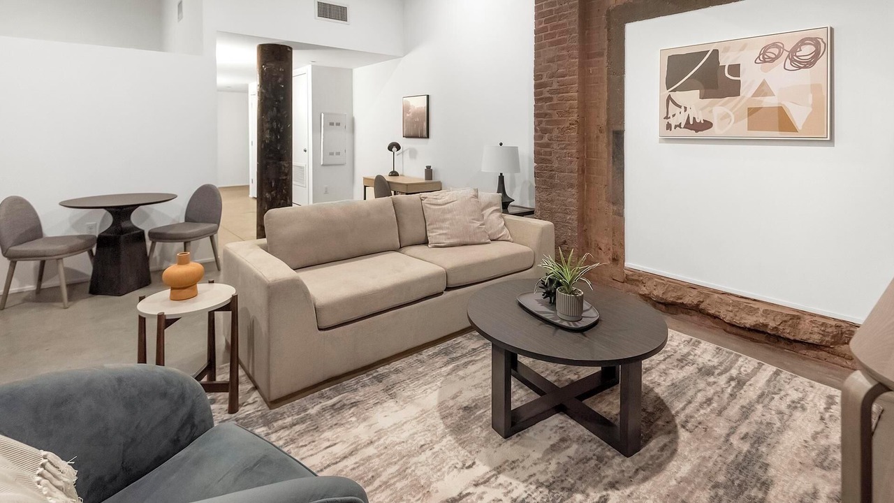 Photo of Livingroom in Downtown Memphis