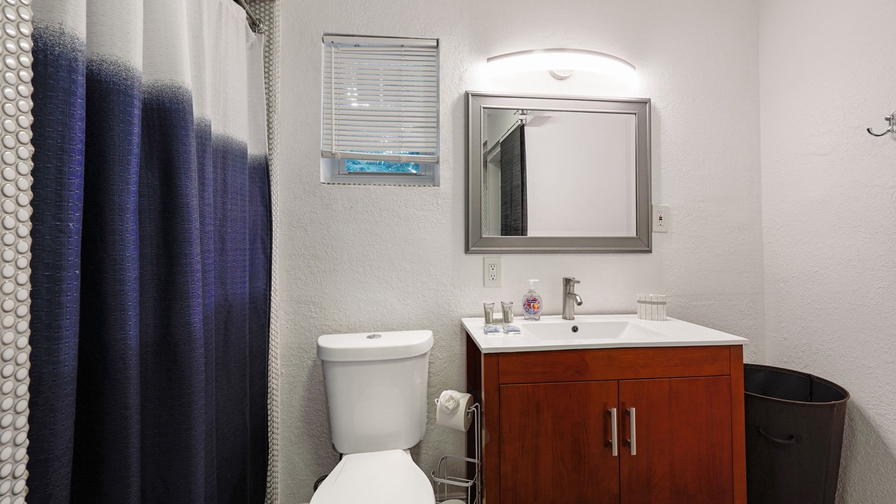 Photo of Bathroom in Royal Poinciana