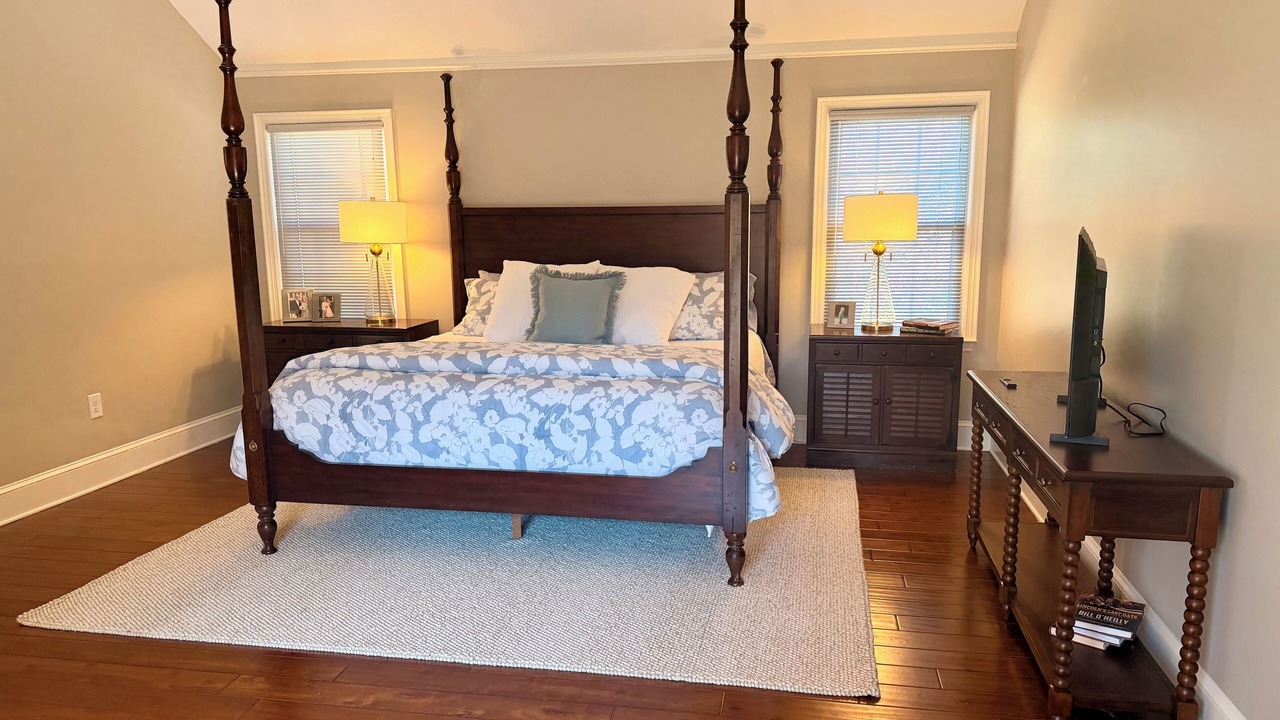 Photo of Bedroom in Martinez