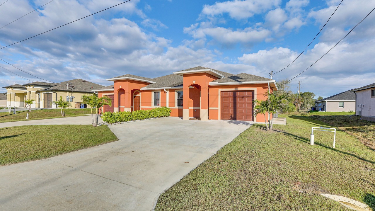 Photo of Outdoor in Lehigh Acres