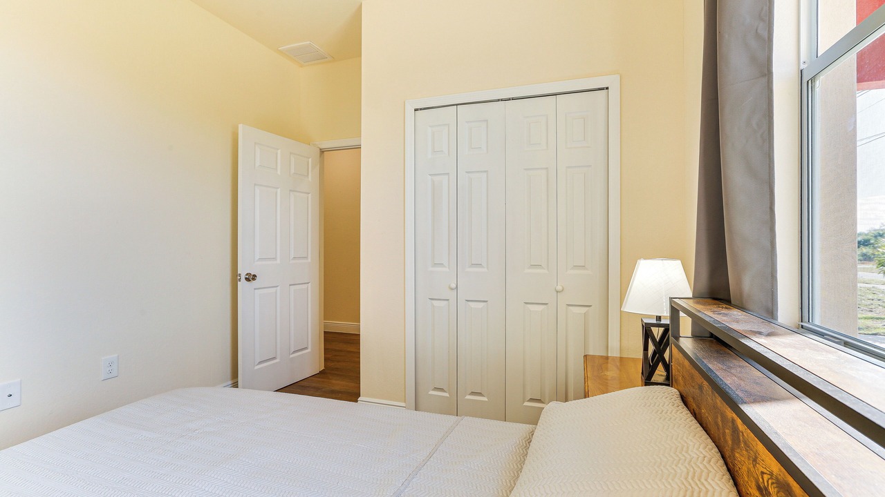 Photo of Bedroom in Lehigh Acres