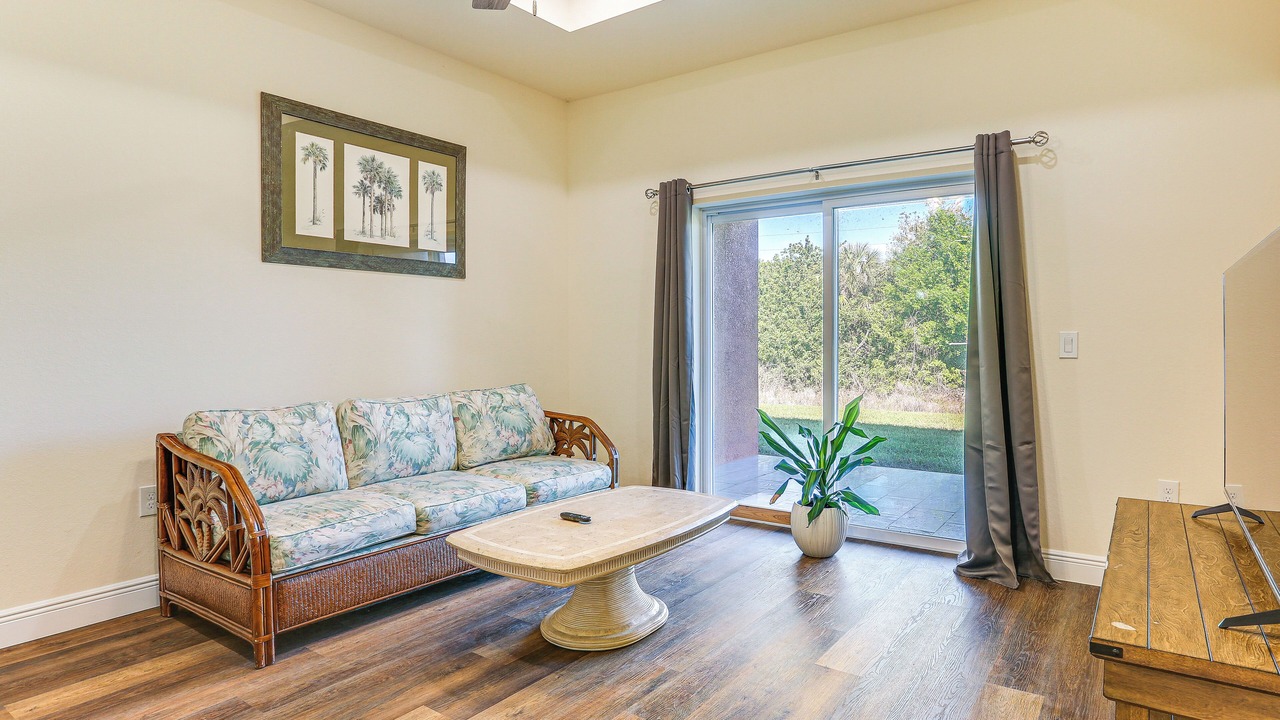 Photo of Bedroom in Lehigh Acres