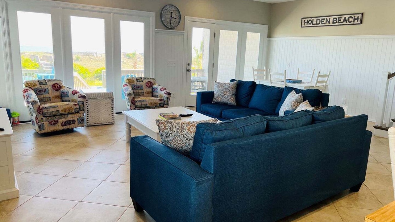 Photo of Livingroom in Holden Beach