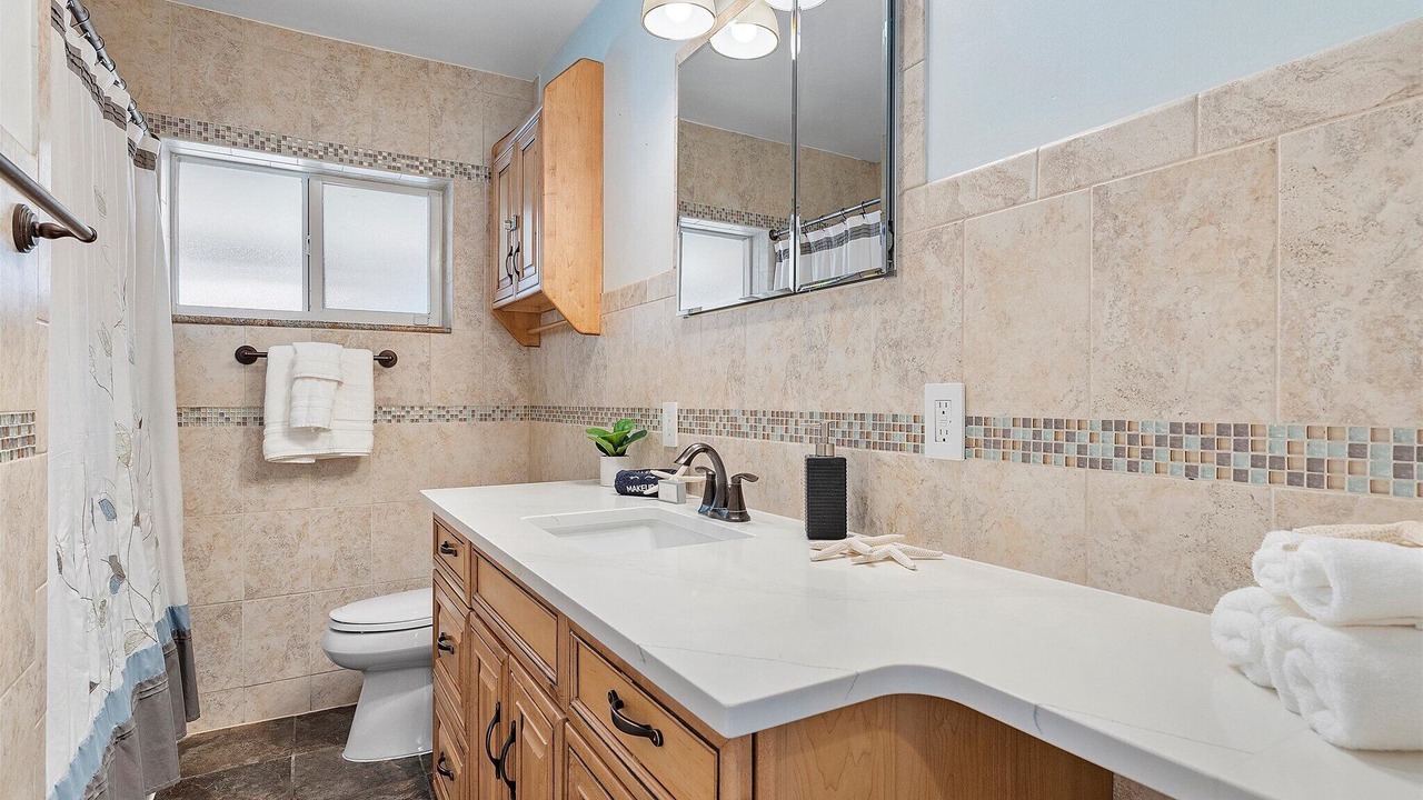 Photo of Bathroom in Royal Poinciana