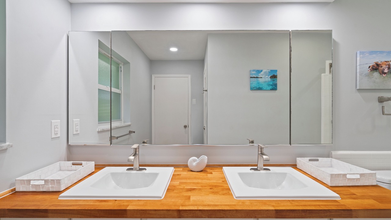 Photo of Bathroom in North River Shores