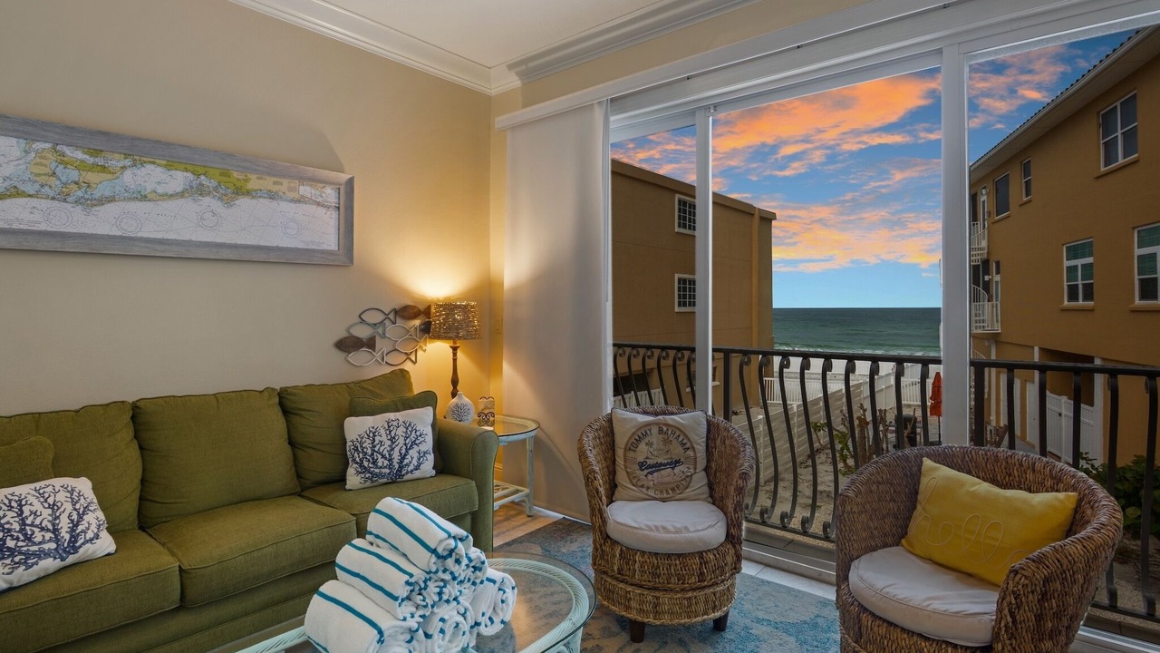Photo of Livingroom in Bradenton Beach