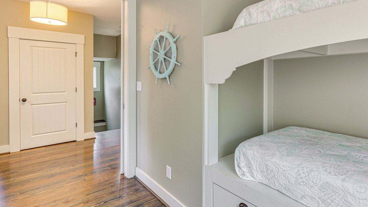 Photo of Bedroom in Alexander City