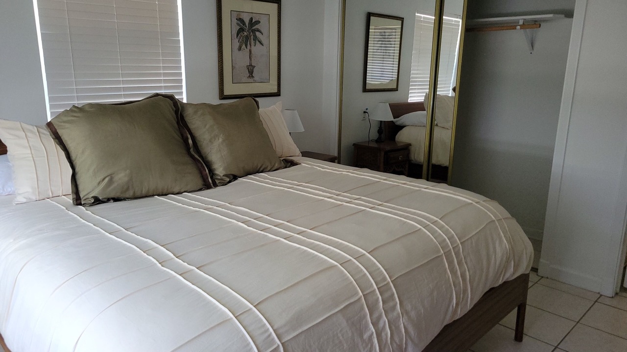 Photo of Bedroom in Indian River Estates