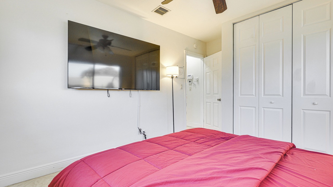 Photo of Bedroom in Nautilus Isle