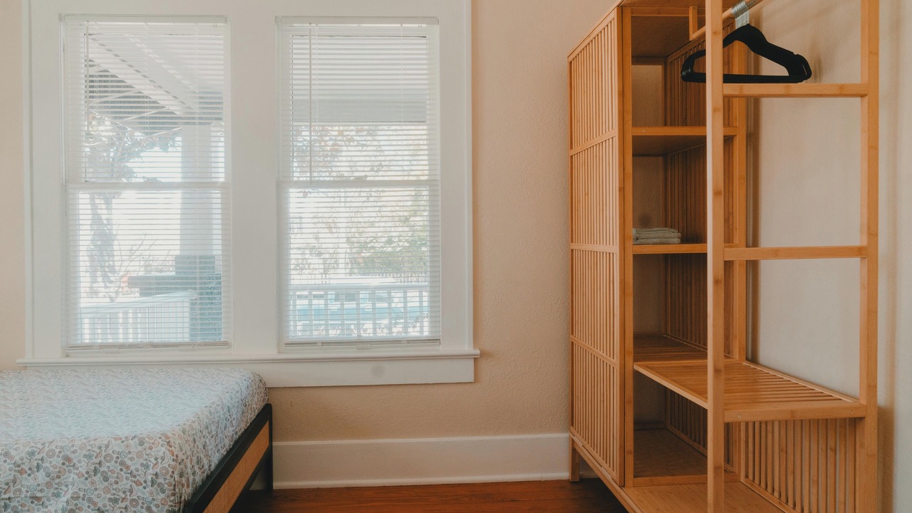 Photo of Bedroom in South Division