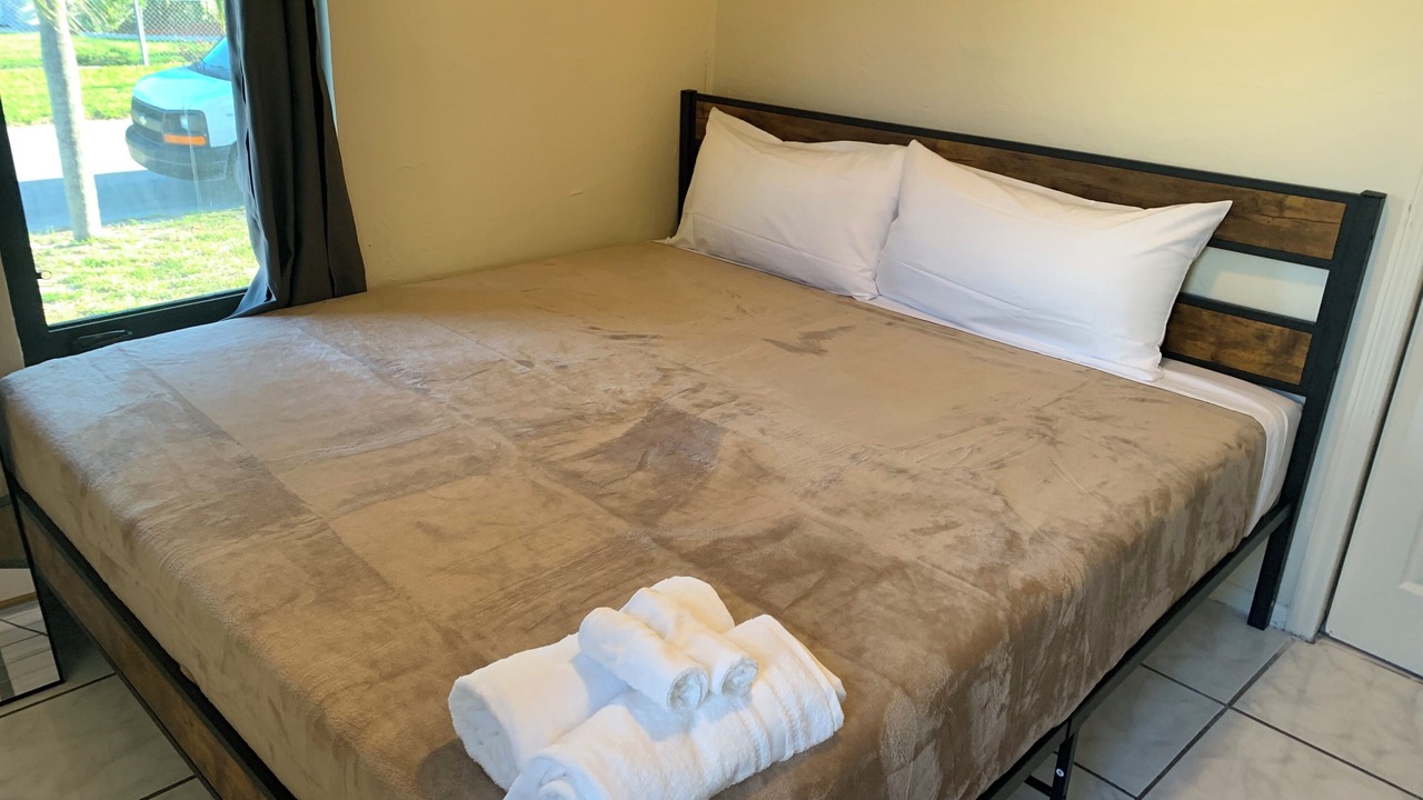 Photo of Bedroom in Riviera Beach