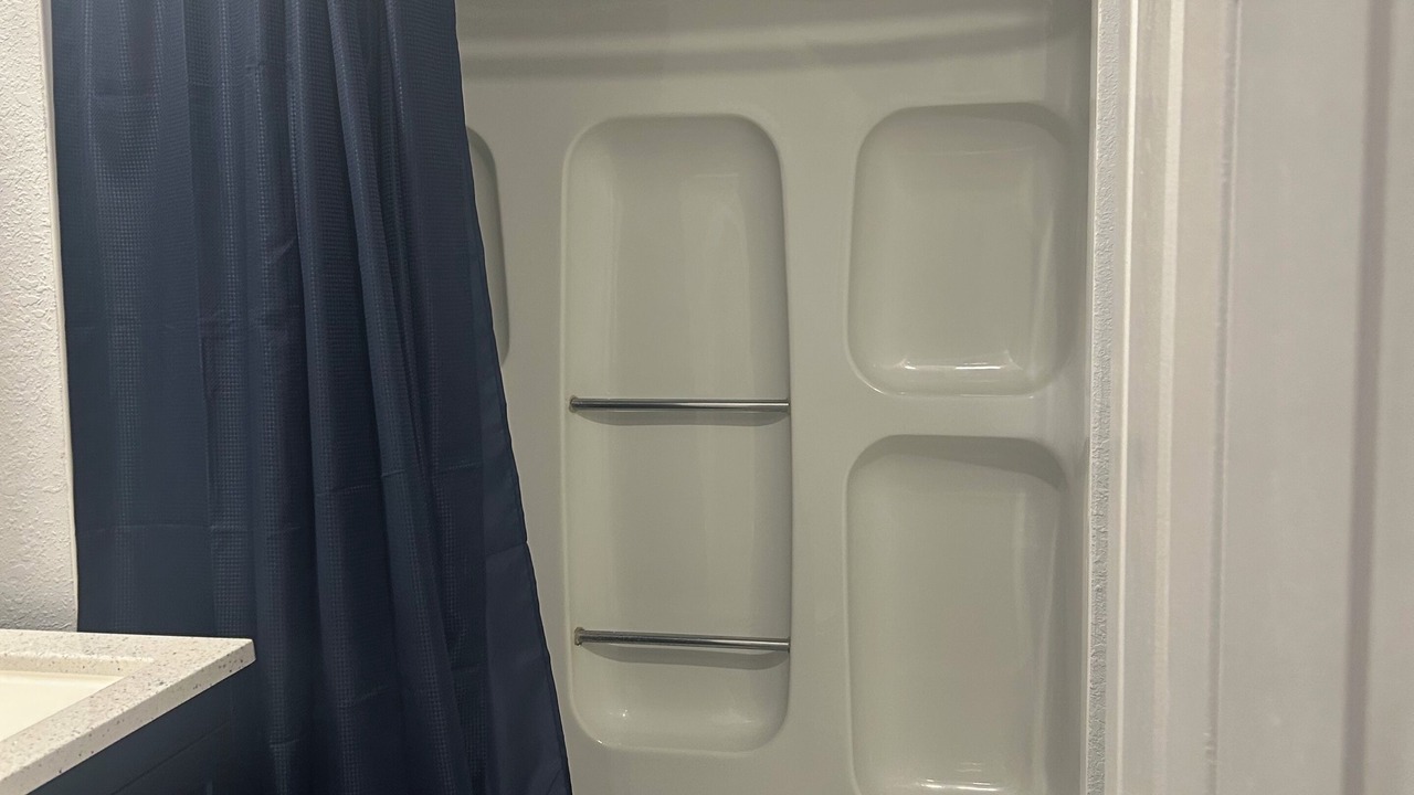Photo of Bathroom in Eastpoint