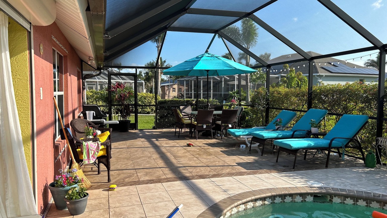 Photo of Outdoor in Pelican