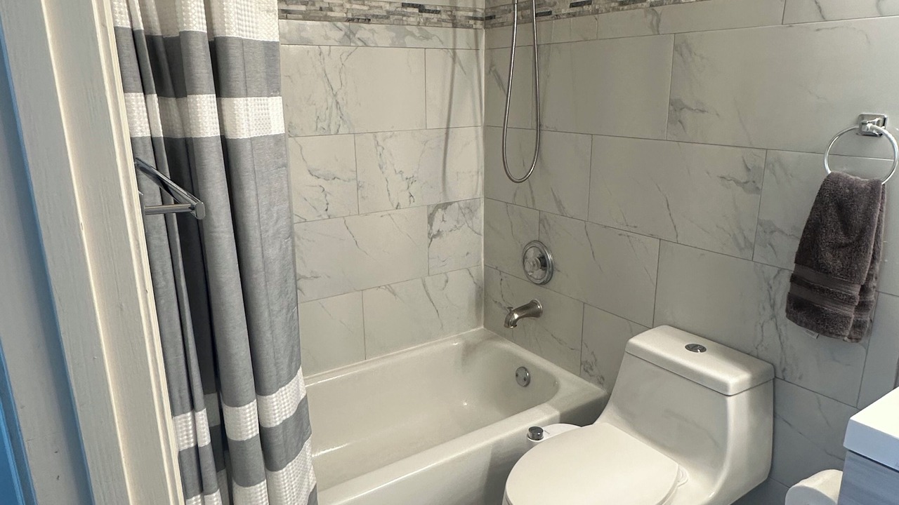 Photo of Bathroom in Meadow Pointe