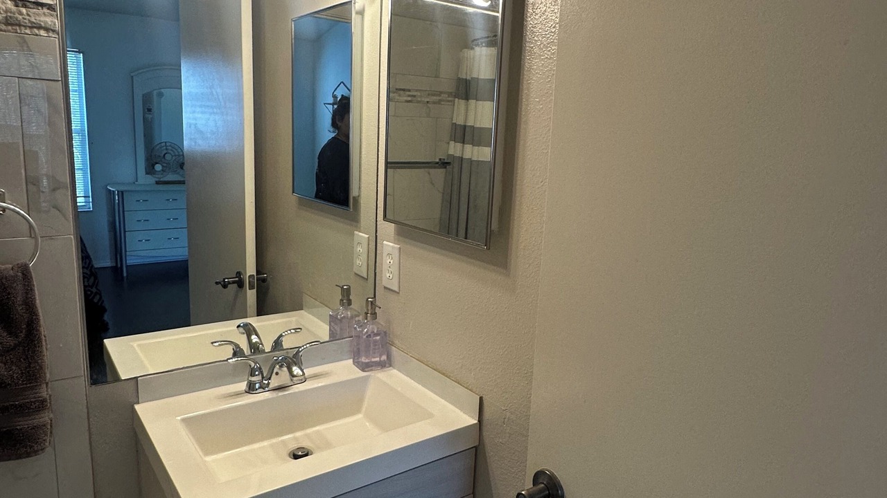 Photo of Bathroom in Meadow Pointe