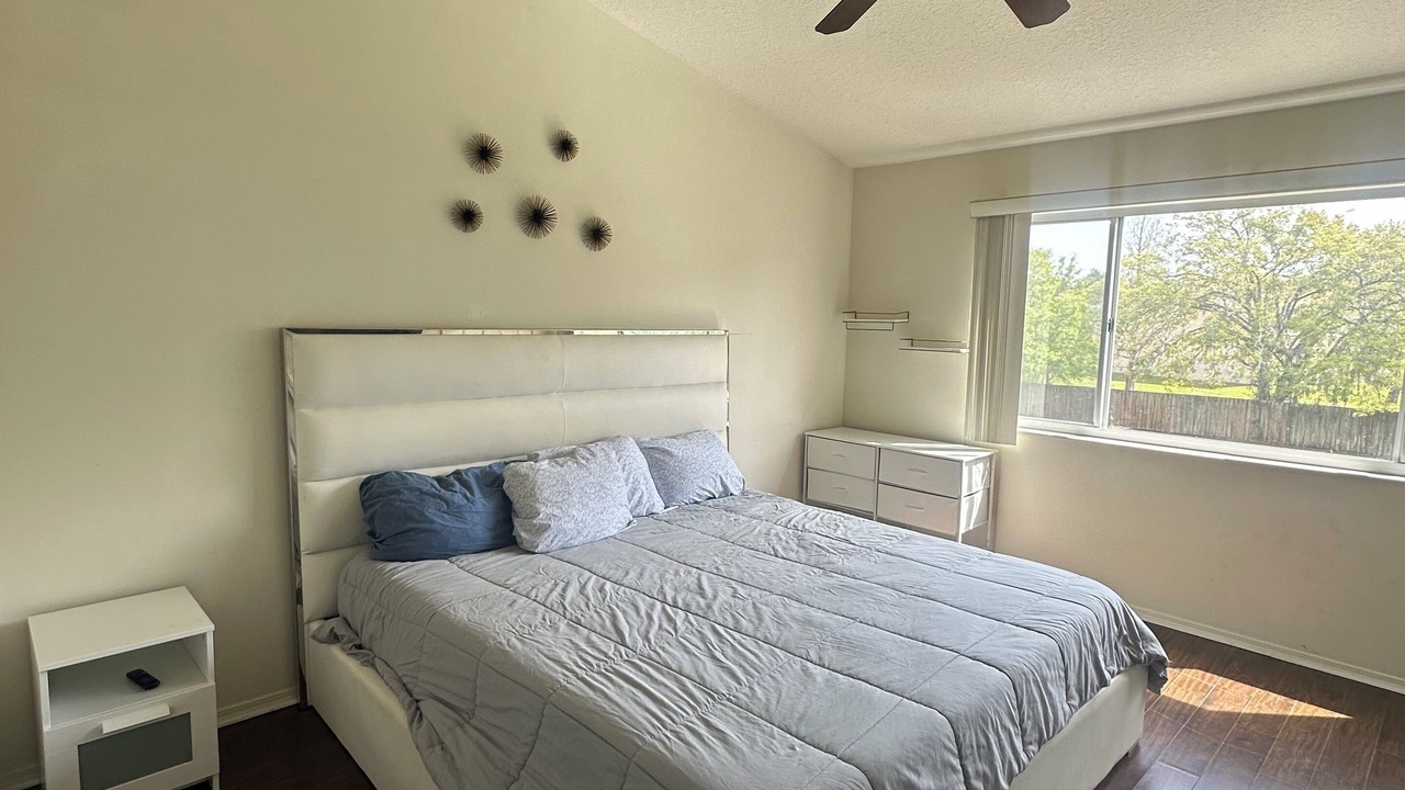 Photo of Bedroom in Meadow Pointe