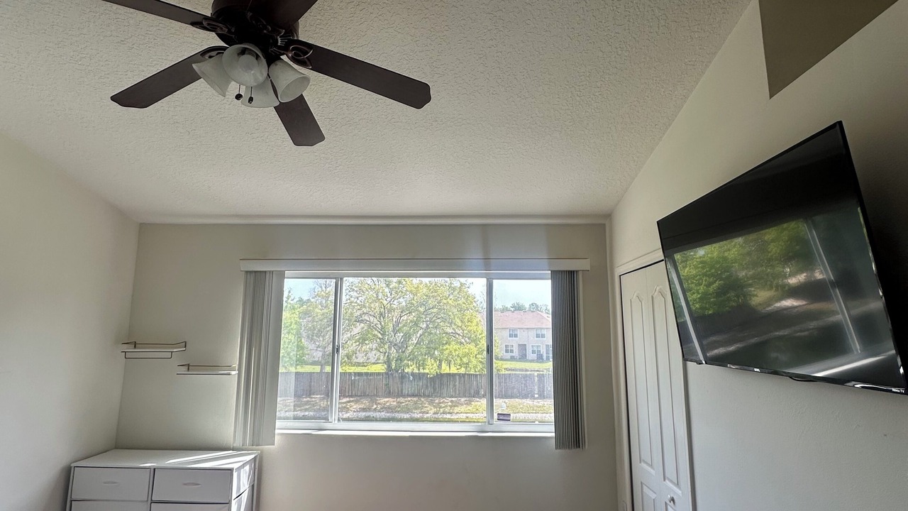 Photo of Bedroom in Meadow Pointe